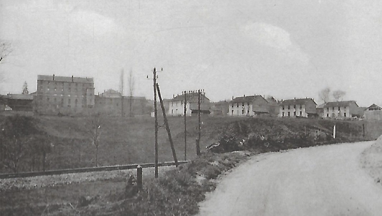 Les mêmes lors de leur construction dans les années 1920